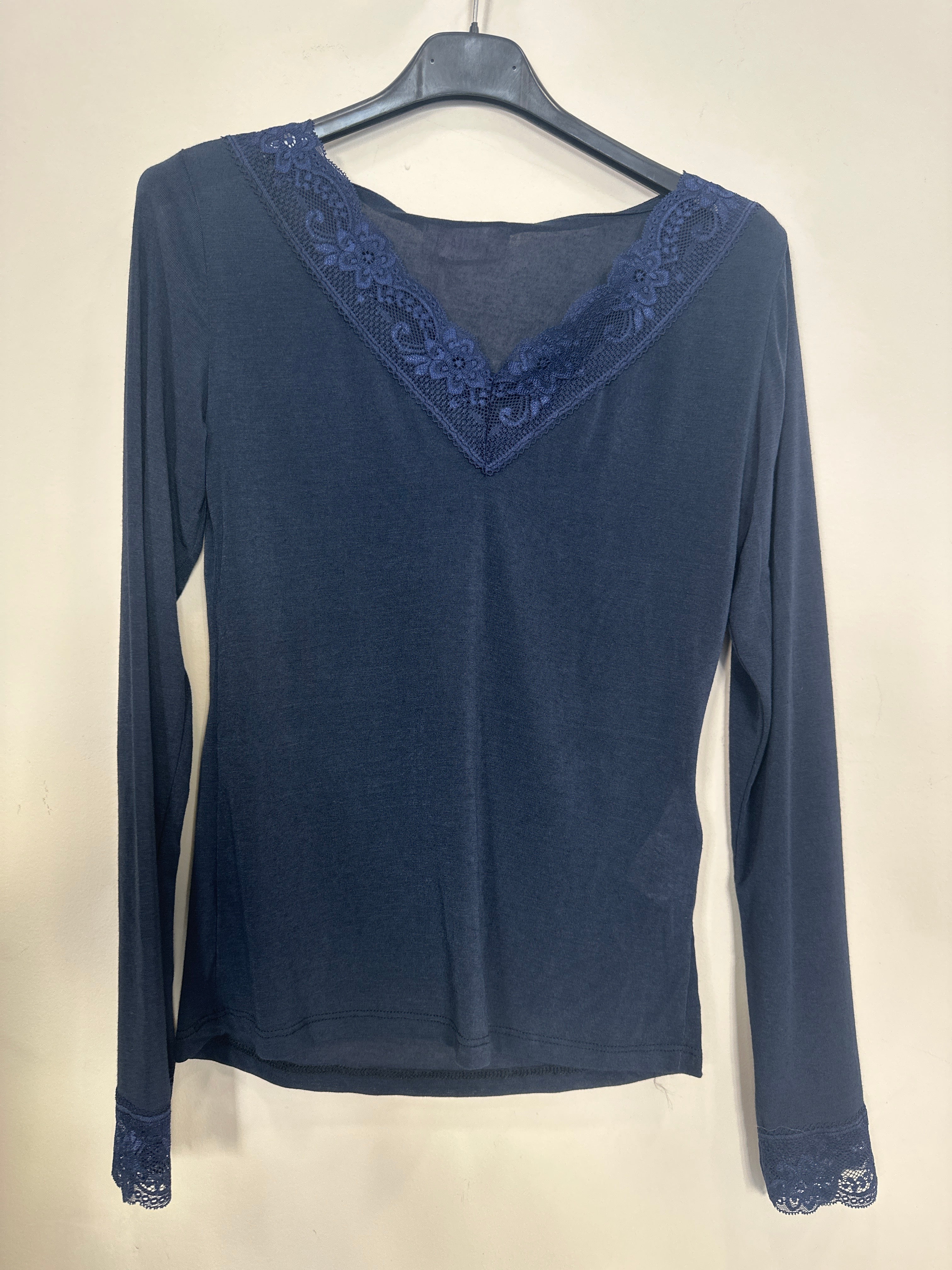 Maglia scollo V pizzo