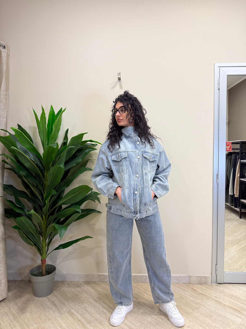 Giubbino di jeans con spalline