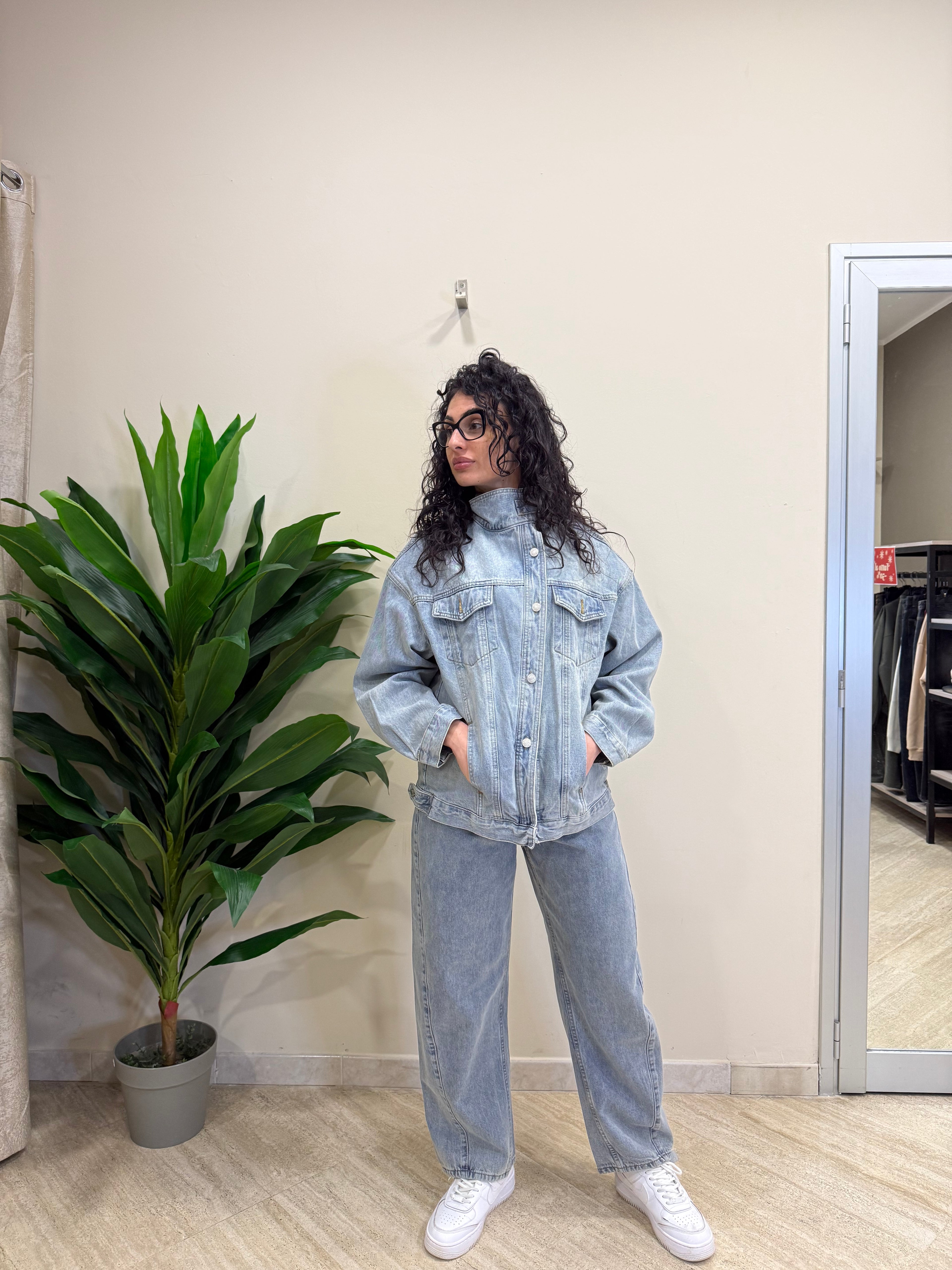 Giubbino di jeans con spalline