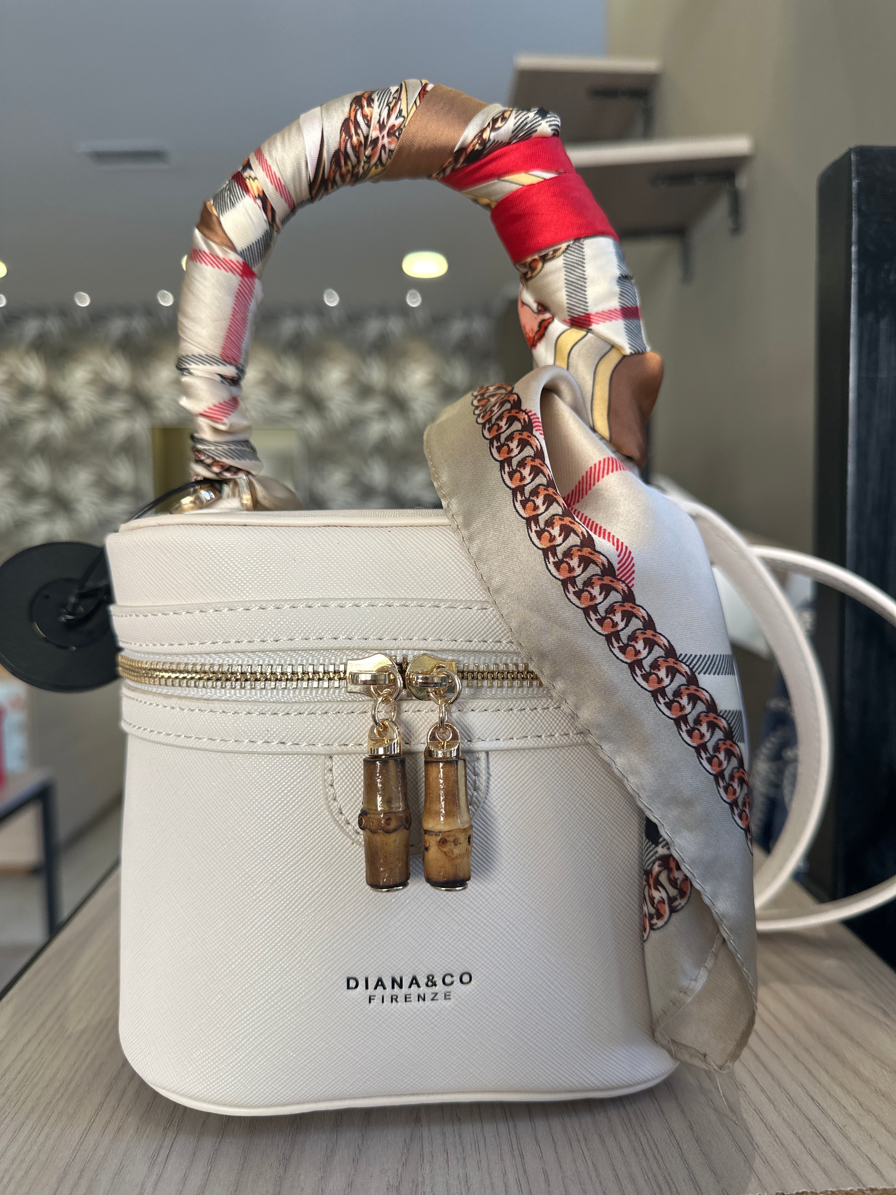 Borsa secchiello Diana