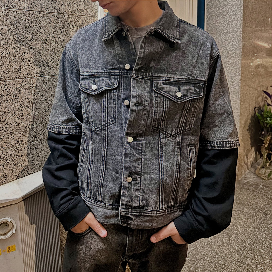 Giubbino jeans con maniche in felpa