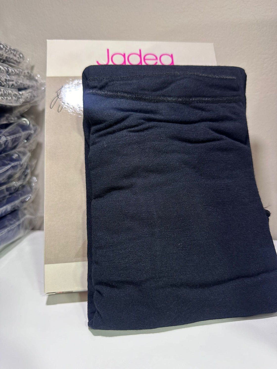 Jadea scollo a barca in cashmere